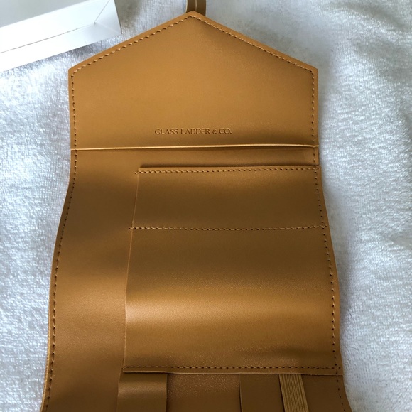 New in box vegan leather travel tech organizer - Picture 6 of 9